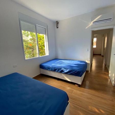 Apartamento Guaruja Pitangueiras 50 Metros Da Praia. Buitenkant foto