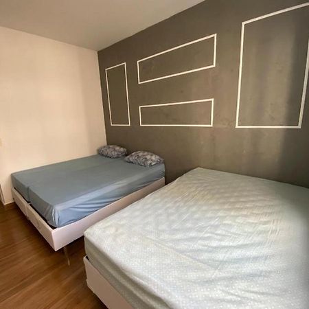 Apartamento Guaruja Pitangueiras 50 Metros Da Praia. Buitenkant foto