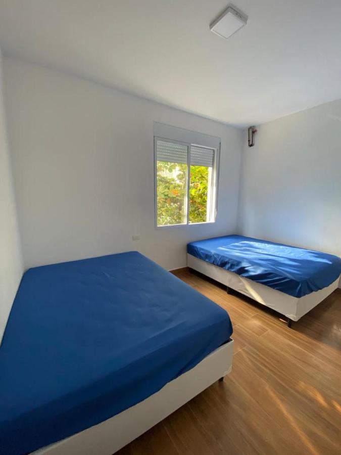 Apartamento Guaruja Pitangueiras 50 Metros Da Praia. Buitenkant foto