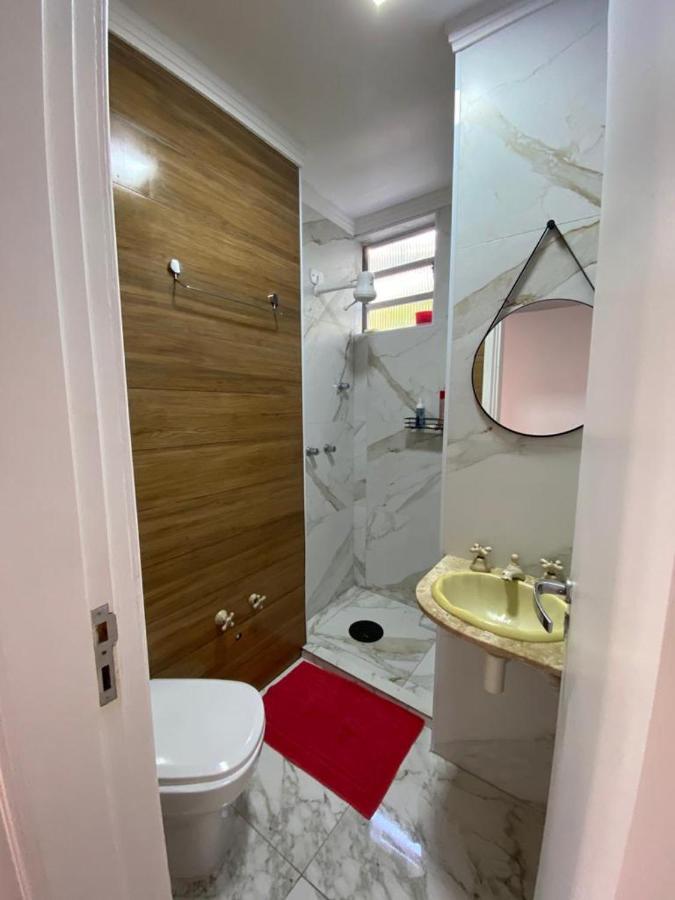 Apartamento Guaruja Pitangueiras 50 Metros Da Praia. Buitenkant foto